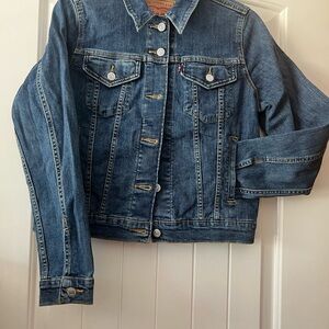 Levi’s Strauss Women’s Original Denim Jacket , new with tag, Size M.